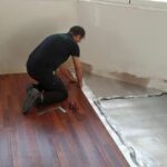 Asesoramiento en elección de maderas y texturas para suelos y muebles a medida.